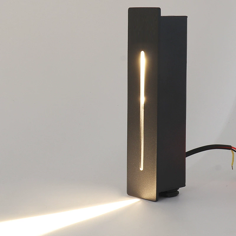 Outdoor Lighting Linear - مصباح أرضي خارجي مقاوم للماء بقوة