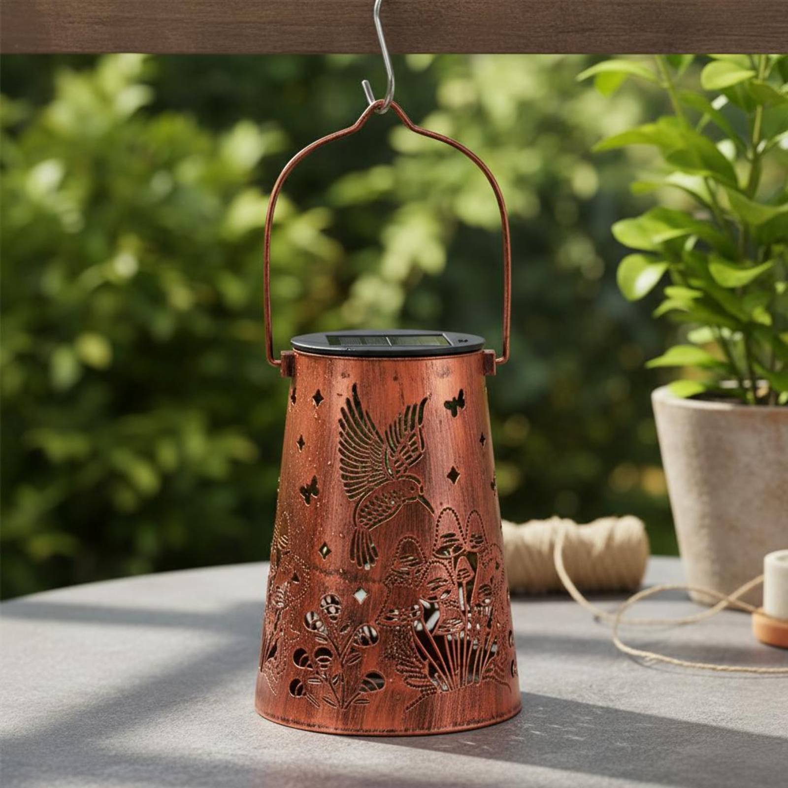 فانوس حديقة بنمط زهور، إضاءة خ - مراجعة Hanging Outdoor Lighting وسعره