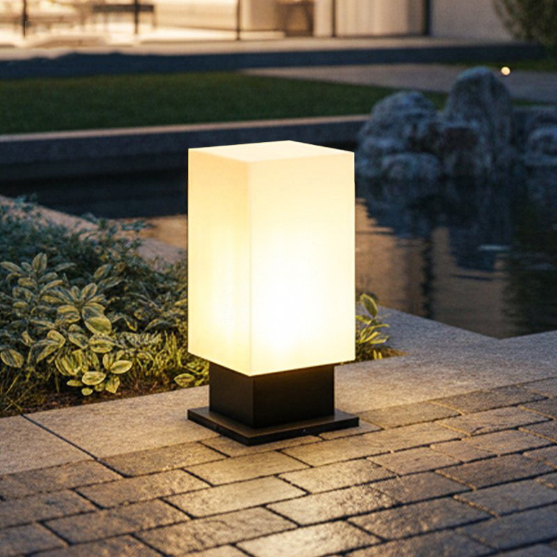 مصباح أرضي مضيء للساحات يعمل ب - مراجعة Outdoor Lighting Art وسعره