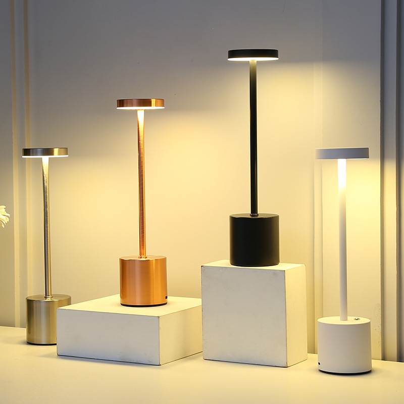 LED قابلة للشحن اللمس مصباح طا - مراجعة Outdoor Lighting Art وسعره